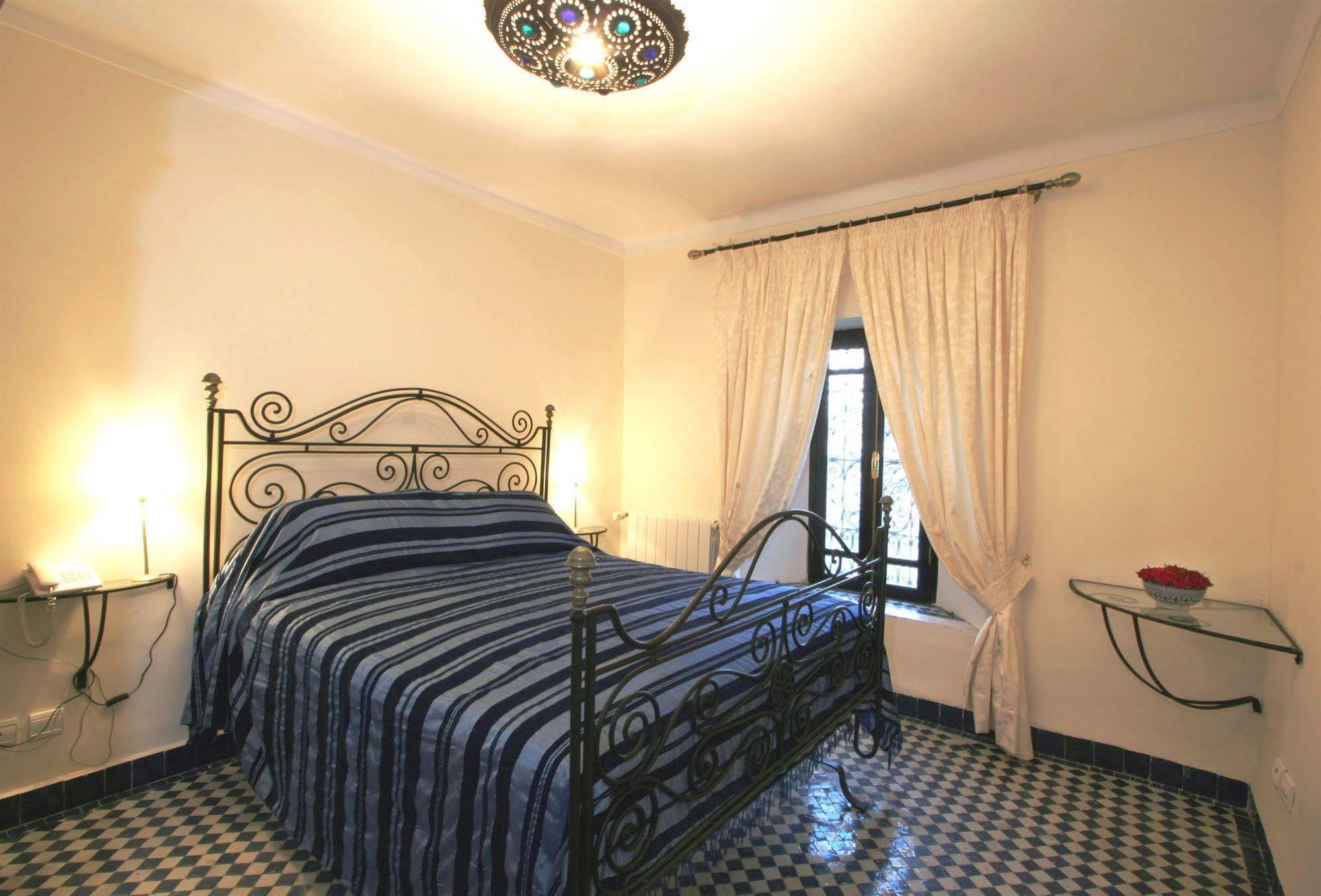 Riad Misbah เฟส ภายนอก รูปภาพ